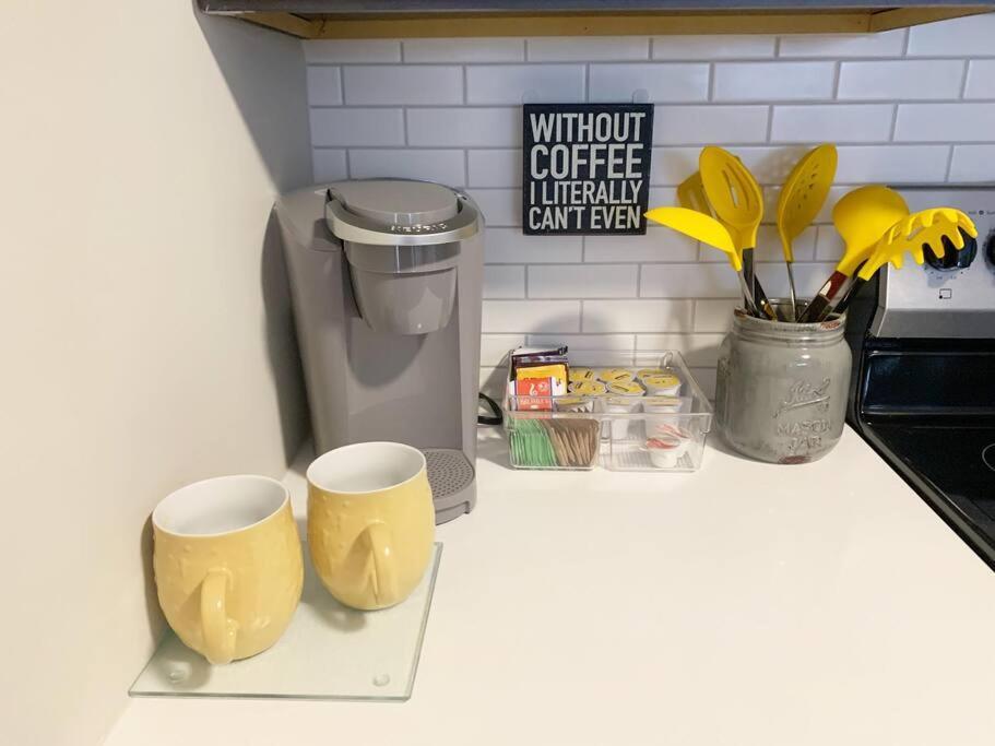 Beautiful 2Br Apt/Ewr Airport/King /Free Parking Newark Exteriér fotografie
