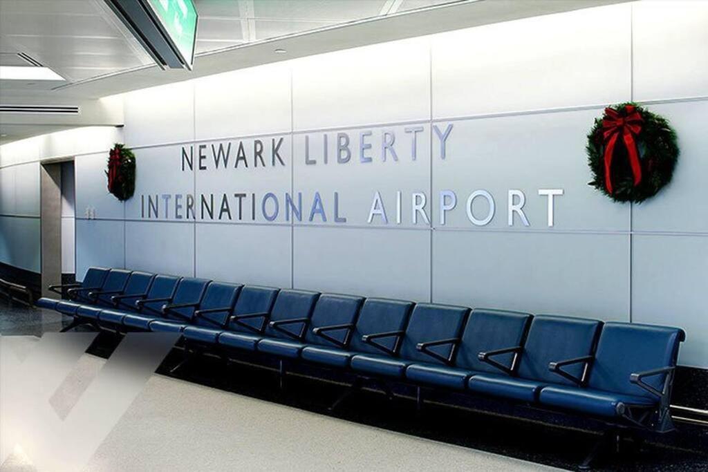 Beautiful 2Br Apt/Ewr Airport/King /Free Parking Newark Exteriér fotografie